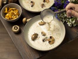 Яд на вашем столе: врач поделилась, из каких съедобных грибов не стоит варить суп