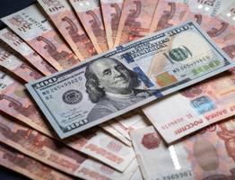 Август станет роковым для рубля: каким будет курс доллара