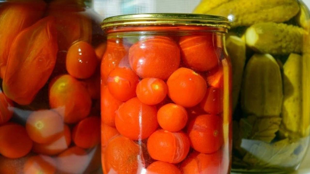 Главная картинка новости: Тот самый вкус из детства как в СССР: идеальный рецепт маринованных томатов