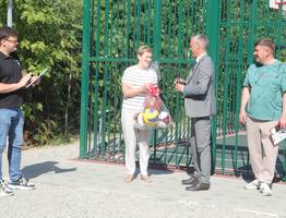 В одном из городов Коми открыта современная универсальная спорт-площадка