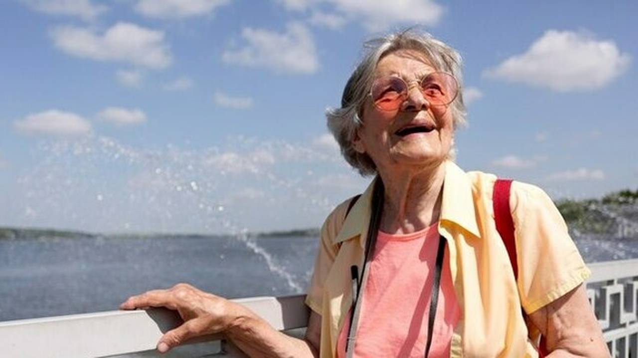 Главная картинка новости: Указ подписали: пенсионеров в возрасте от 59 до 83 лет ждёт приятный сюрприз с 16 августа