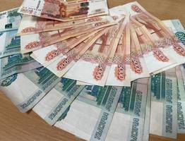 Затрагивает всех, у кого есть банкноты 1000 и 5000 рублей: в обороте новые деньги — старые превратятся в фантики?