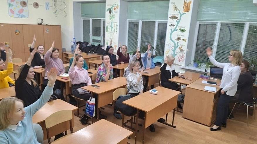 Главная картинка новости: Летние каникулы хотят продлить еще на 1 месяц? Минобразования сделало заявление о смещении учебного года