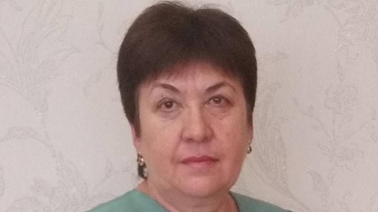 Главная картинка новости: В Коми директор школы получила орден Дружбы