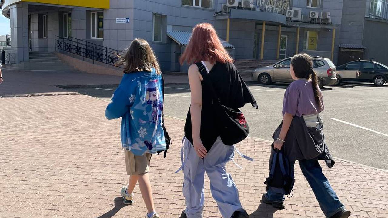 Главная картинка новости: Таких никто не переваривает: эти привычки в очереди кричат о скудоумии и низком интеллекте