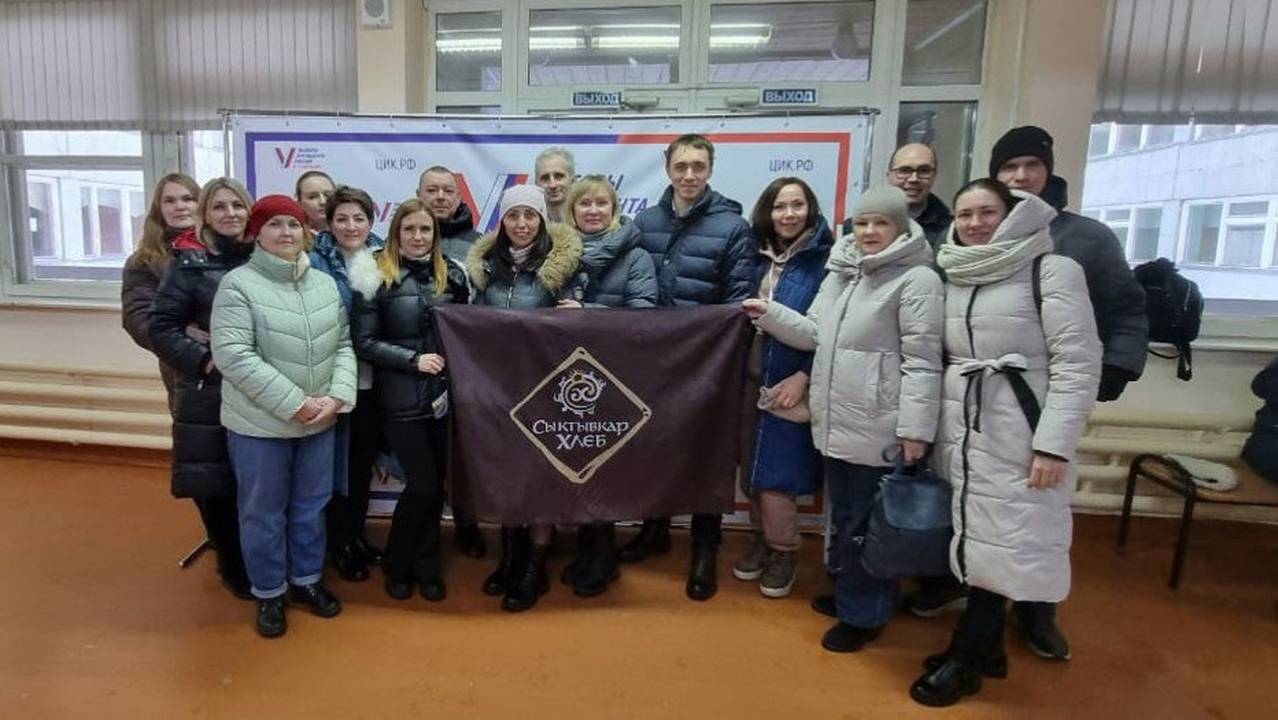 Главная картинка новости: За что уволили директора Сыктывкархлеба?