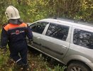 В Коми 5 человек и автомобиль LADA Largus оказались в кювете