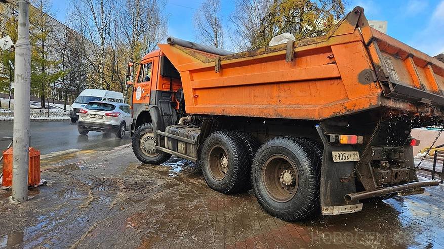 Главная картинка новости: В Коми сотрудникам сферы ЖКХ предлагают в месяц зарабатывать 70 000 рублей