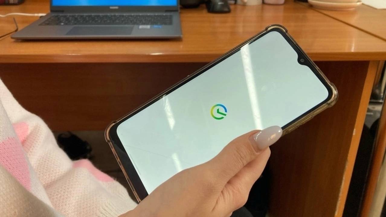 Главная картинка новости: Мобильному приложению "Сбер онлайн" пришел конец: Сбер уведомил пользователей — уже завтра перестанет работать