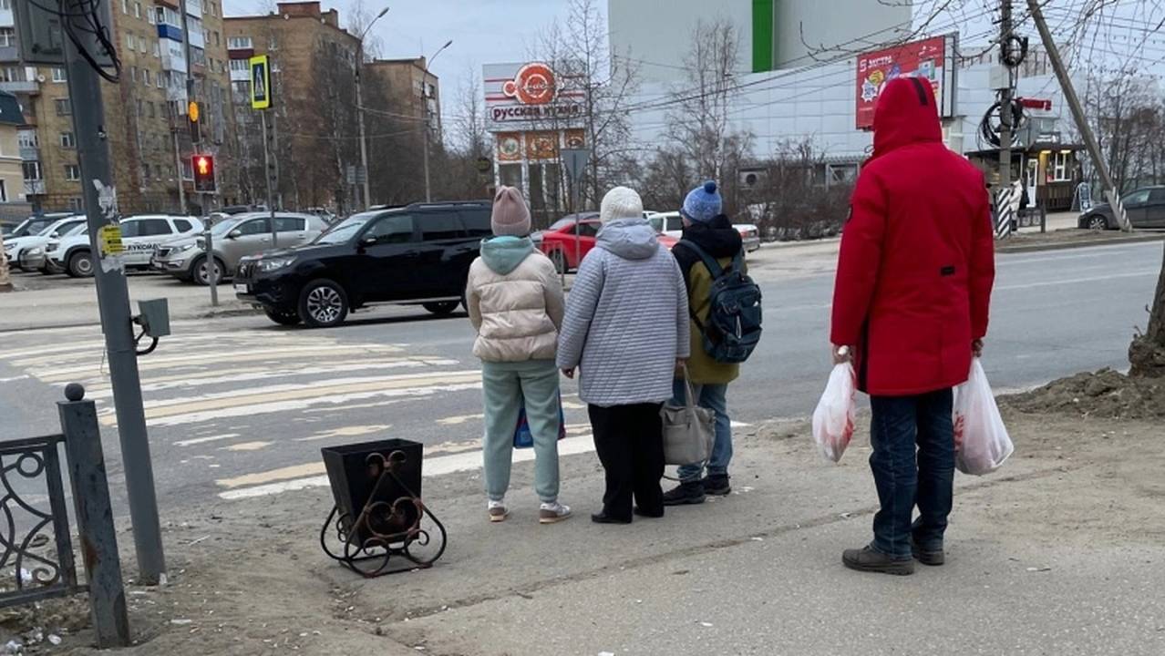 Главная картинка новости: Остались без пенсии. Теперь миллионы пожилых жителей страны вынуждены будут работать