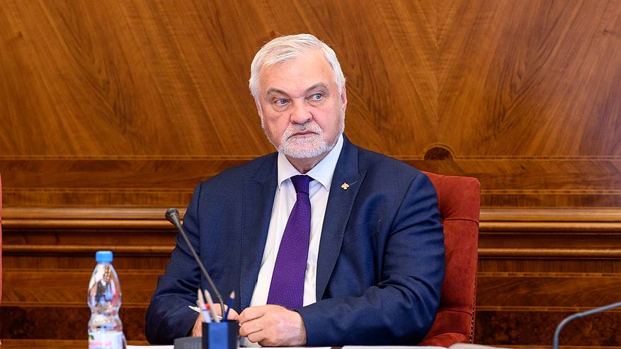 Главная картинка новости: Глава Коми провёл совместное заседание комиссии антитеррора и оперштаба