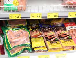 "Не берите даже по акции": Роскачество назвало сосиски, которые не в коем случае не покупайте