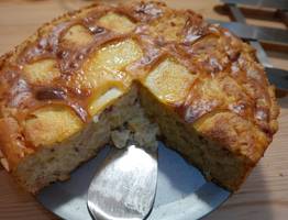 Гораздо вкуснее шарлотки: 2 любимых пирога с яблоками за считанные минуты — восхитят своей новизной приготовления