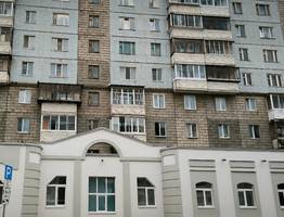 С 1 октября застекленные балконы под запретом: требуют все снести и запрещают восстановить