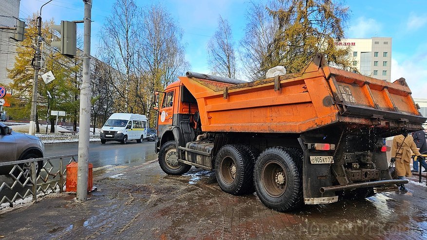 В Коми на 17 дорогах ограничат движение некоторых авто