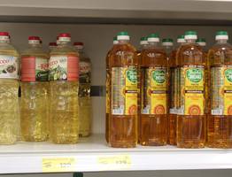Красивая бутылка с химозной жижей: Роскачество обозначило худшие бренды растительного масла