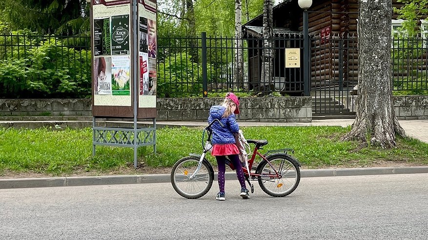 В Коми у ребенка женщина угнала велосипед и попала на камеры