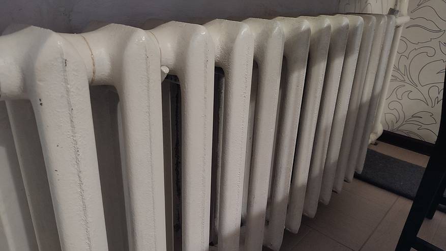 Главная картинка новости: Не повышение цен, а намного хуже: россиянам рассказали о новых штрафах за батареи отопления