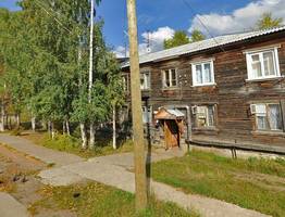 Суд обязал ускорить расселение жителей аварийного дома в Коми