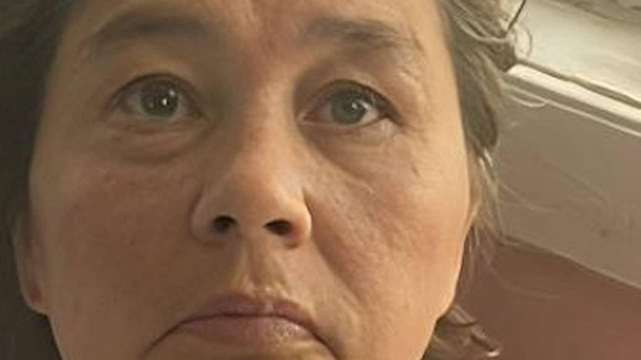 Главная картинка новости: В Коми ищут пропавшую 45-летнюю женщину в очках