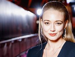 Оксана Акиньшина:  биография, личная жизнь и карьера