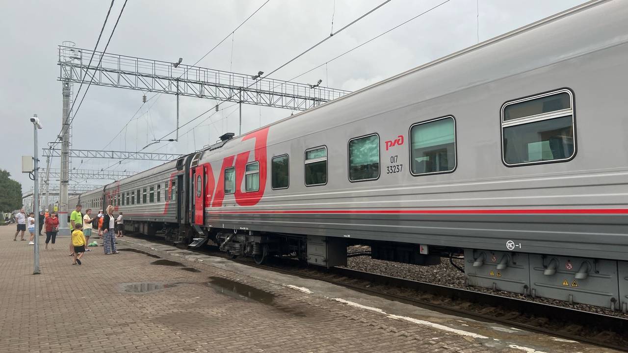 Главная картинка новости: Теперь в вагон не впустят даже с билетом: РЖД изобрели новую изощренную ловушку для всех пассажиров