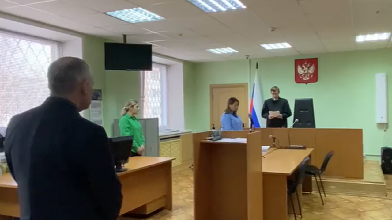 Главная картинка новости: В Коми коллекционера радиоприборов наказали за контрабанду военной техники