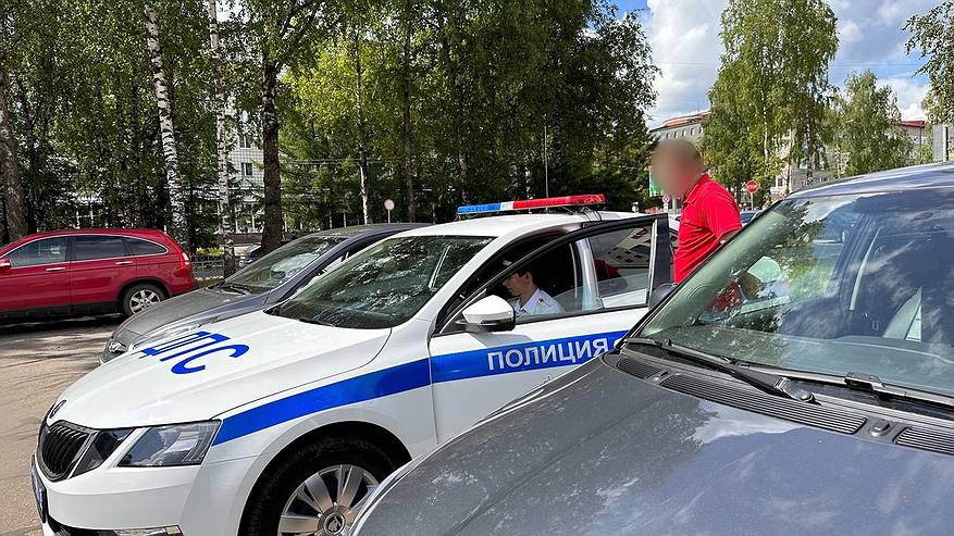 Главная картинка новости: С 4 ноября у выехавших за город на авто будут аннулировать права: водителей ждет неприятный сюрприз