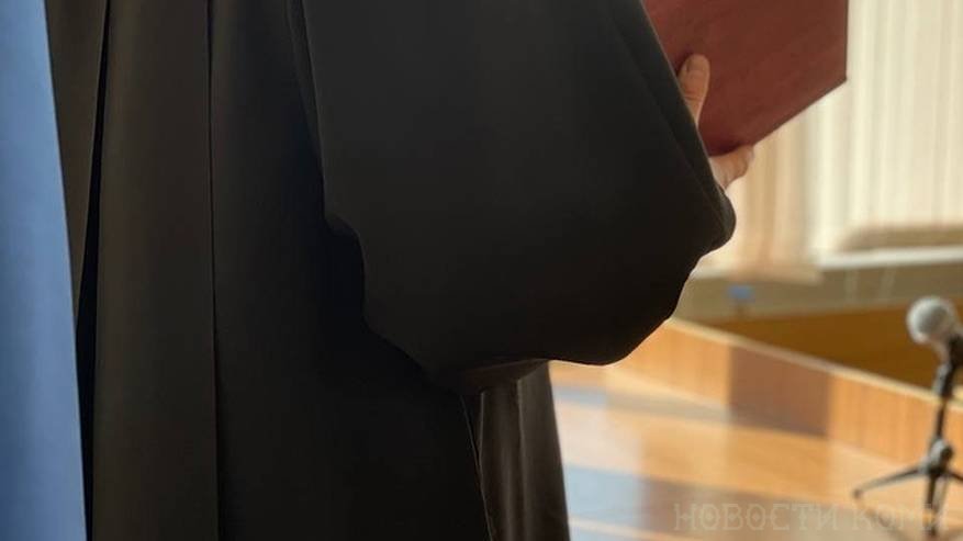 Главная картинка новости: Житель Коми заплатит 55 000 рублей за ДТП на автостоянке