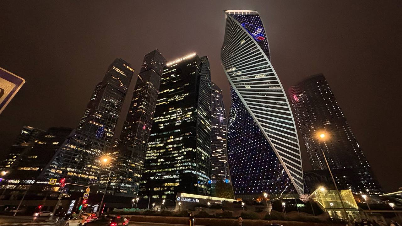 Главная картинка новости: Уже совсем скоро: жители многоэтажек будут платить за отопление по-новому