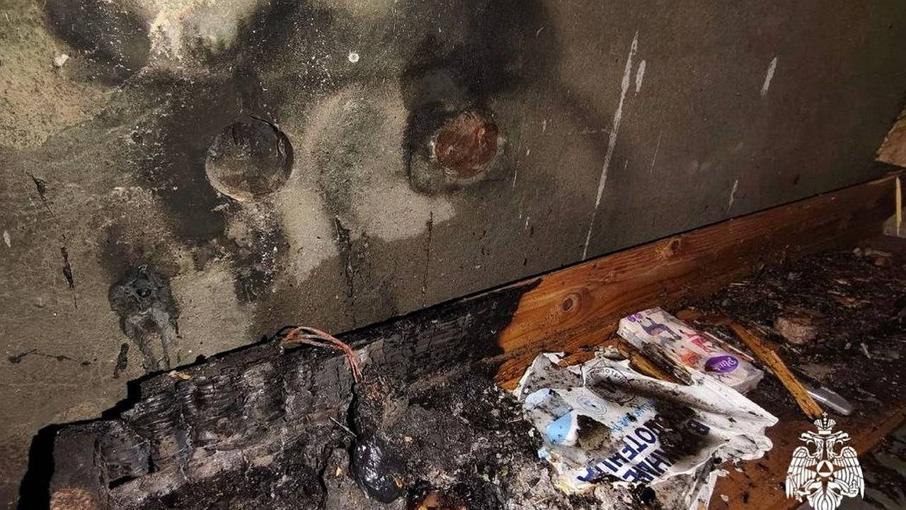 Главная картинка новости: В одном из городов Коми сгорел гараж