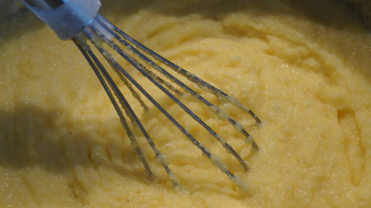 Главная картинка новости: Как правильно приготовить нежное и вкусное картофельное пюре