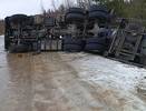 На трассе Кожва — Чикшино в кювет улетел нефтевоз