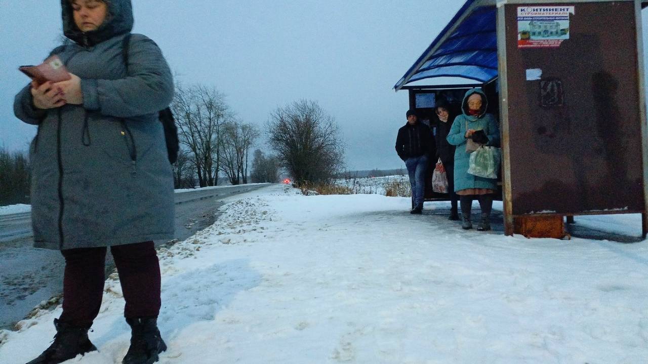 Главная картинка новости: Отменили рейс автобуса №20 в Сыктывкаре – жители опаздывают на работу