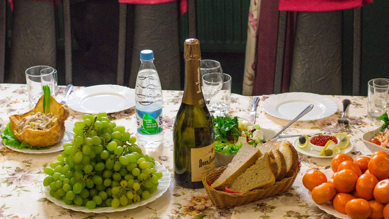 Интимная близость и драки: эксперты узнали, чем заканчиваются корпоративы в Коми