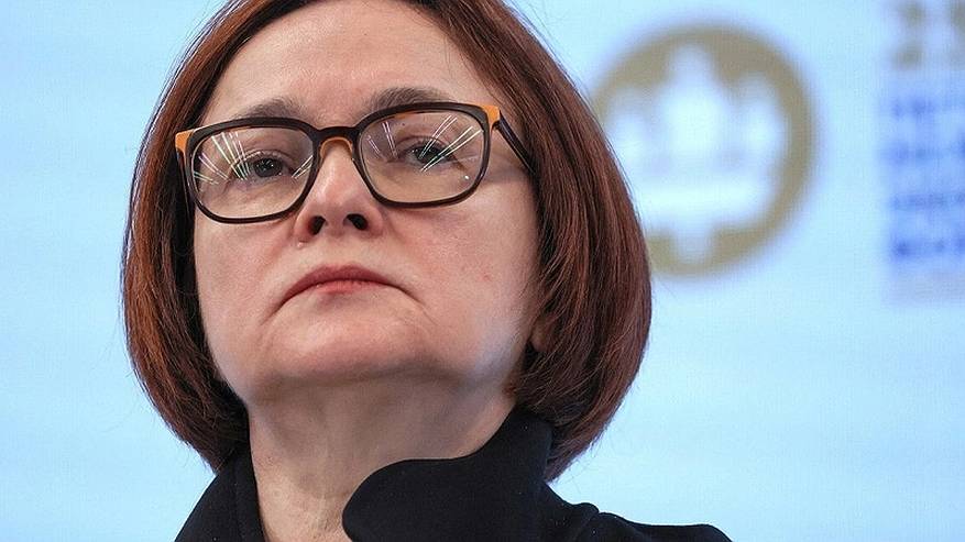 Главная картинка новости: Складывается безвыходная ситуация: глава Центробанка предупредила всех россиян, у кого есть вклады и кредиты