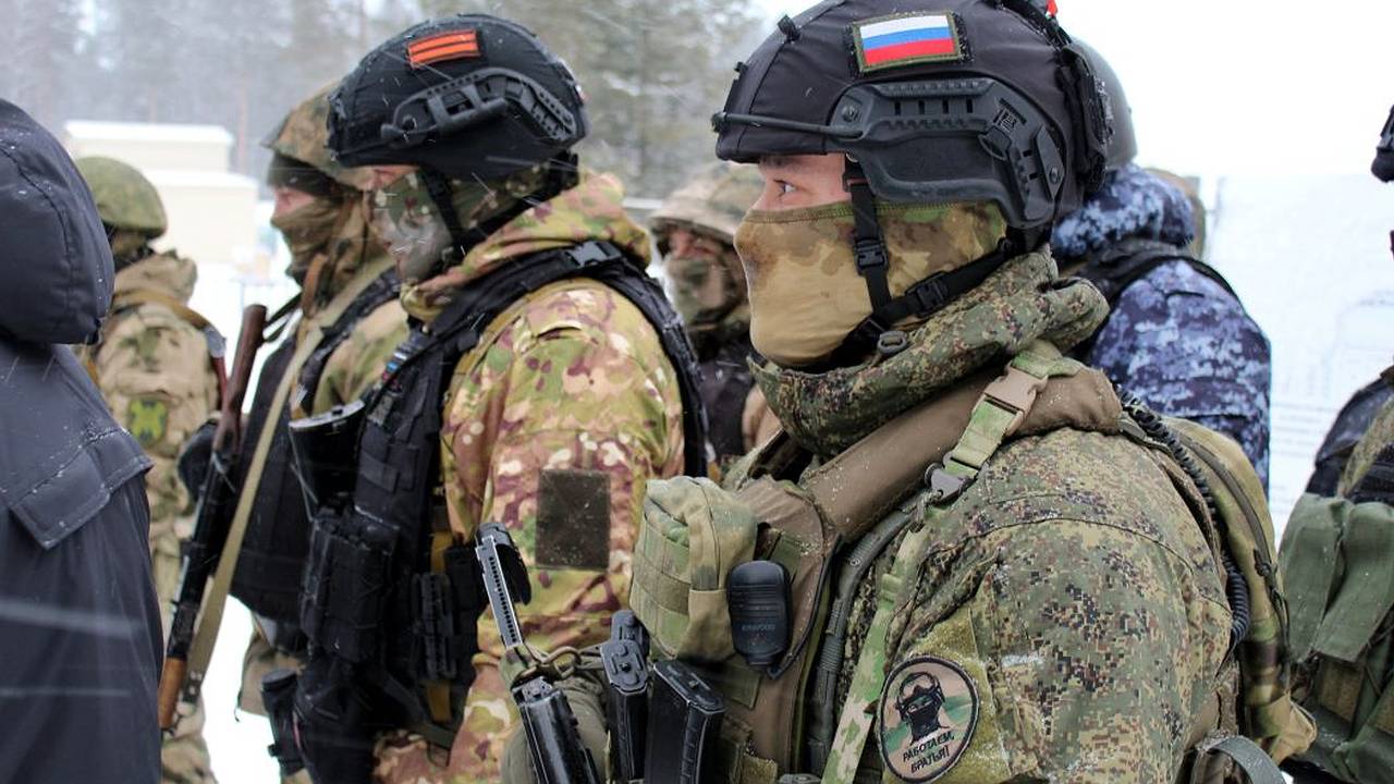 Главная картинка новости: В Коми росгвардейцы отработали действия по уничтожения БПЛА