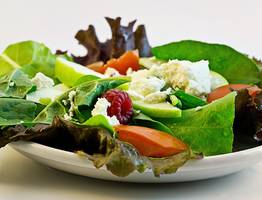 «Фишка» от шеф-повара: добавляем в селёдку под шубой необычный ингредиент — и салат заиграет новыми красками