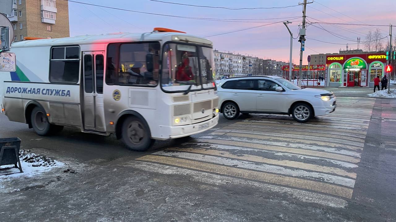 Главная картинка новости: С 1 января за установку таких фар зимой сразу лишат прав без выяснений – стоят почти у каждого водителя