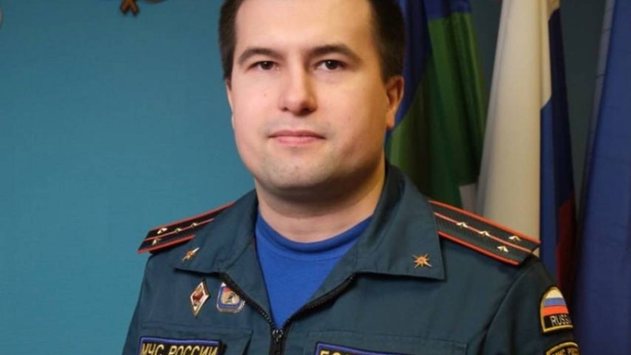 В Коми дознаватель МЧС вытащил из горящей квартиры 52-летнего мужчину