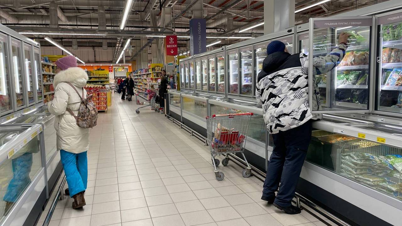 Главная картинка новости: «Обычная вода с побелкой»: Росконтроль назвал марки молока, которые нельзя покупать даже по акции