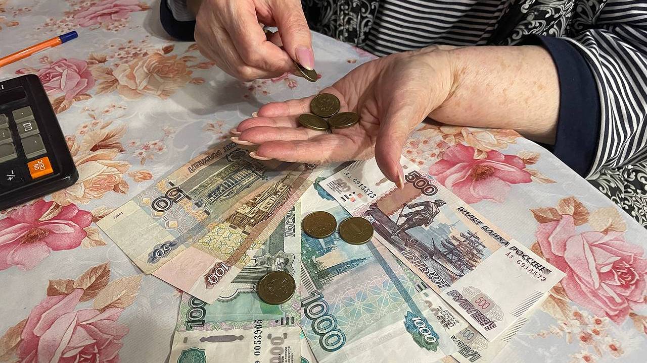 Главная картинка новости: Повысят еще на 10%. Пенсионеров ждет рекордная индексация в середине февраля