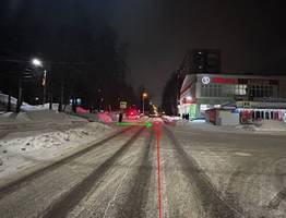 В Сыктывкаре автомобиль на буксире сбил пешехода