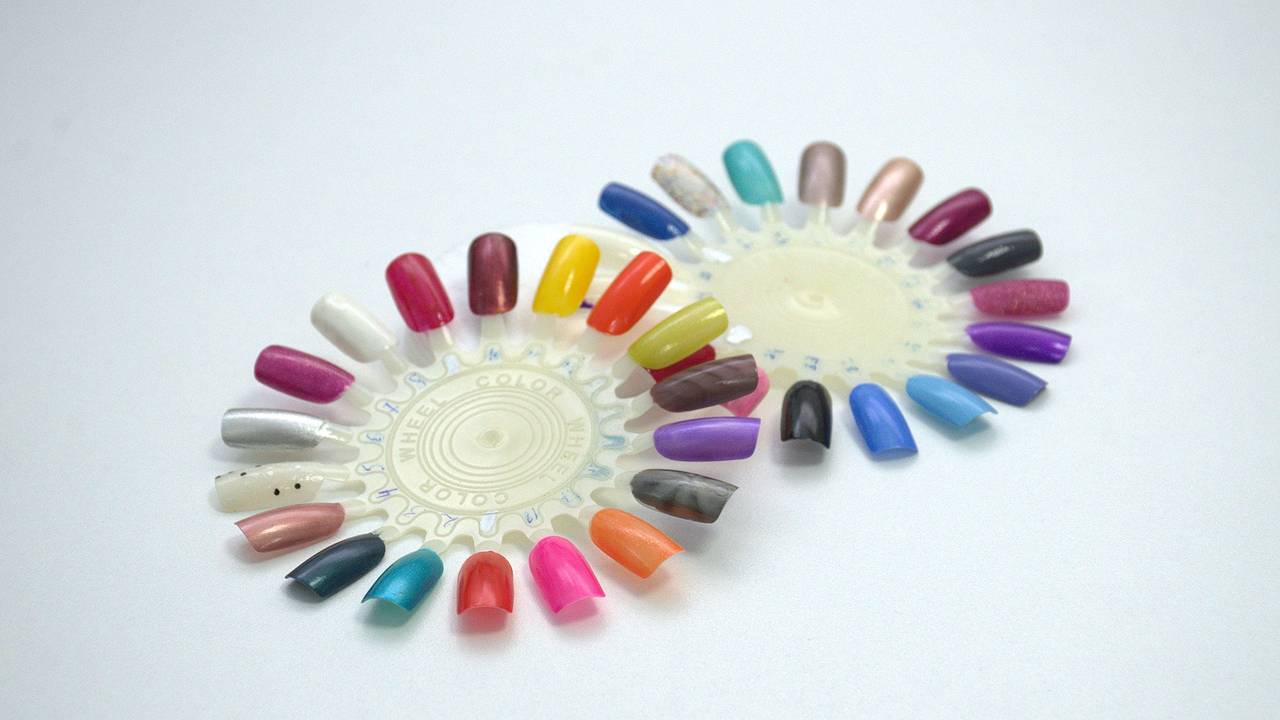 Главная картинка новости: "Такой маникюр только у колхозниц": эти 5 дизайнов говорят о очень низком интеллекте