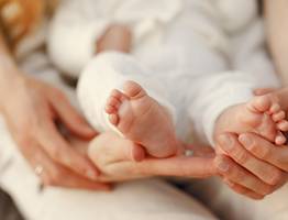 Более 630 жительниц Коми получили полмиллиона рублей за рождение первого ребенка