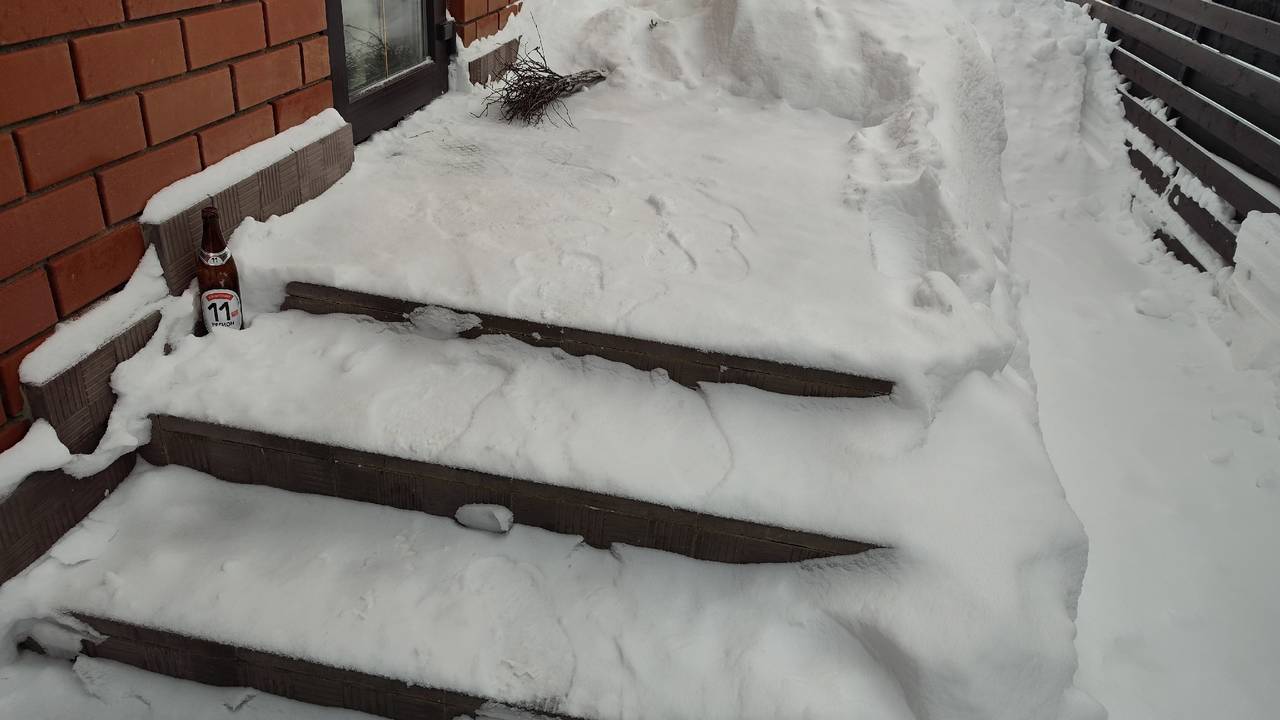 Главная картинка новости: Стройжилтехнадзор Коми сообщил, какие сыктывкарские управляющие компании оштрафуют за снег во дворах