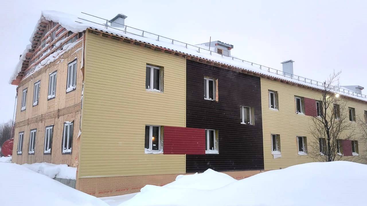 Главная картинка новости: В Воркуте достраивают дом для переселения граждан из аварийного жилья