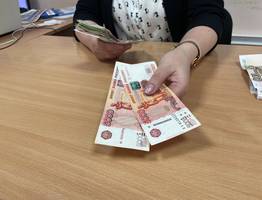 Кого из пенсионеров ждёт разовая выплата в 10000 рублей