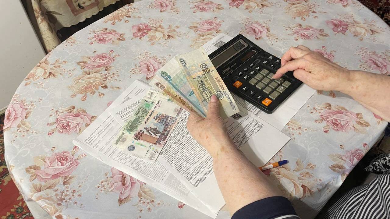 Главная картинка новости: Сколько выходило за ЖКХ в СССР в пересчете на рубли 2025 года?