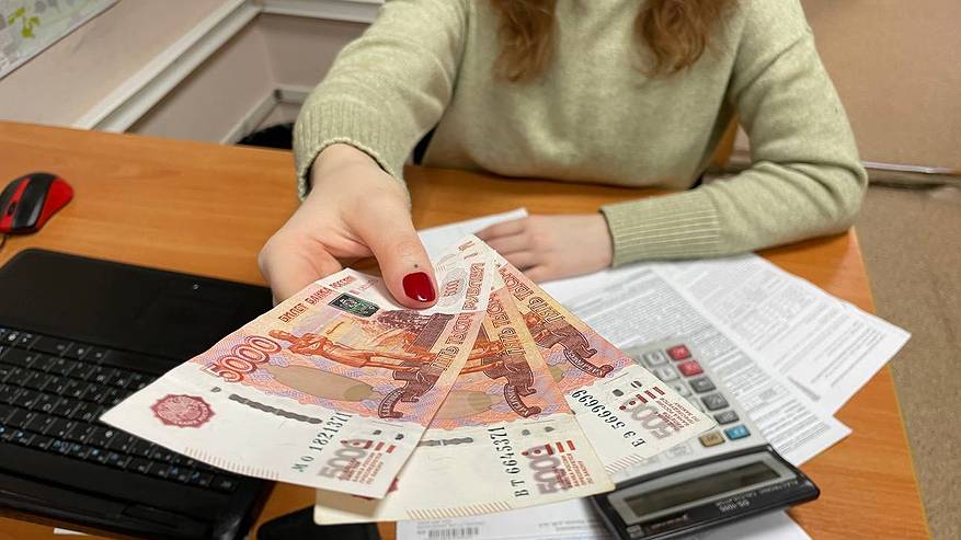 Главная картинка новости: Решение принято: российские пенсионеры получат 1 раз по 10 тысяч рублей – достаточно подать одно заявление